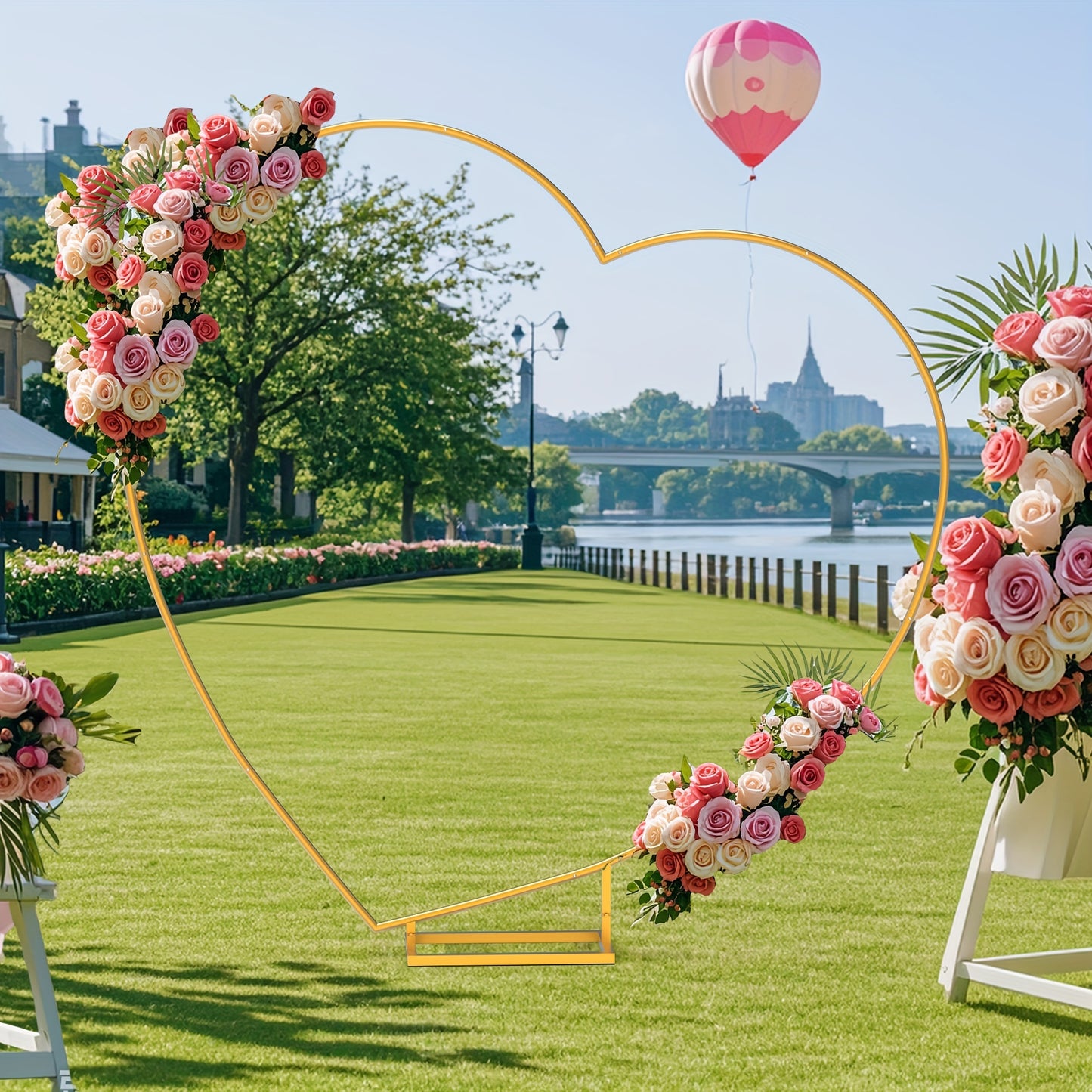 2M Golded Tilted Heart Shape Flower Arch